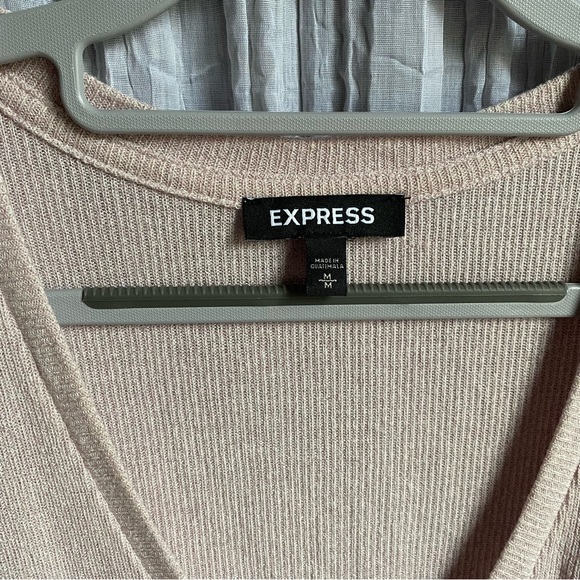 Express Knot Front V-Neck Sweater - Picture 4 of 7